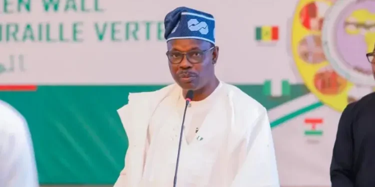 Dr-Iziaq-Salako-750x375